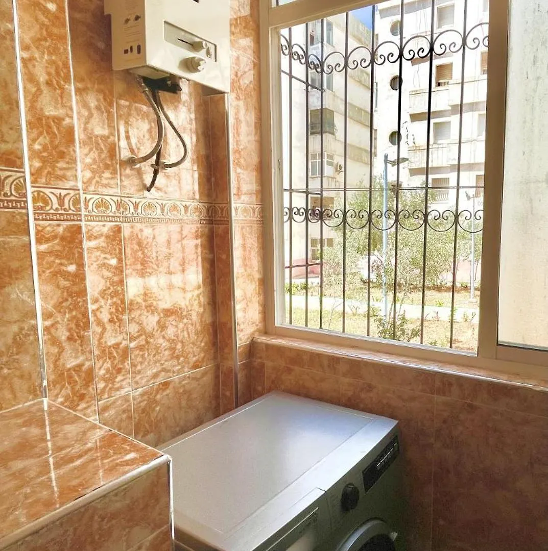 Economical Accommodation In The City Center, Suitable For Travelers Who Don'T Want To Spend Too Much Money, Only 2 Minutes From Shops And Restaurants Αγκαντίρ