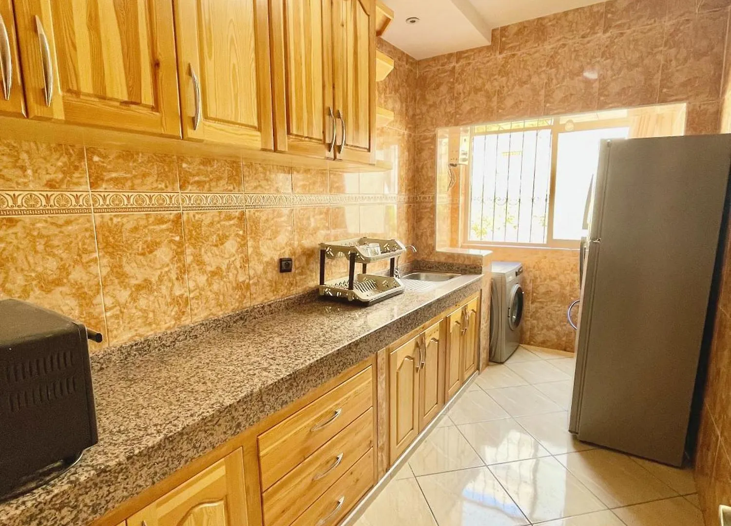 Economical Accommodation In The City Center, Suitable For Travelers Who Don'T Want To Spend Too Much Money, Only 2 Minutes From Shops And Restaurants Αγκαντίρ Διαμέρισμα